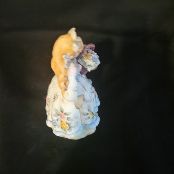 Lady  figurine - Picture 4 of 5